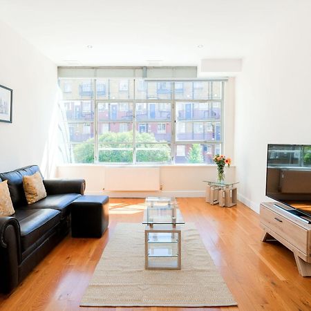 Lovely 2 Bed Flat In Canal Side Gated Development Apartman London Kültér fotó
